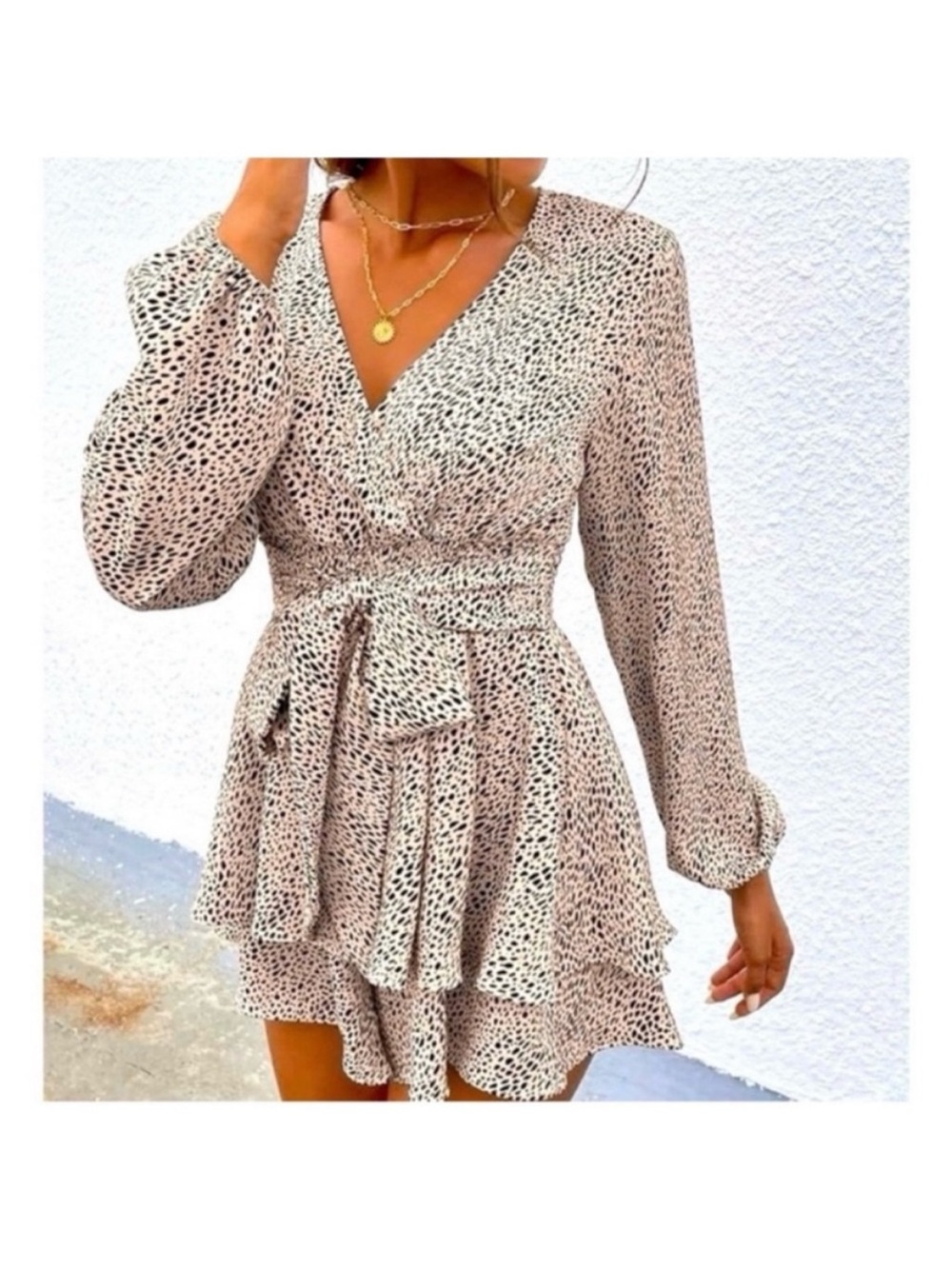 🆕-Feminine Tie-Back Layered Flowy Chiffon Romper. Size: Small
